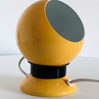 Afbeelding van de Horn Belysning magneet lamp in de kleur oker geel type 503 die in deze advertentie wordt aangeboden.