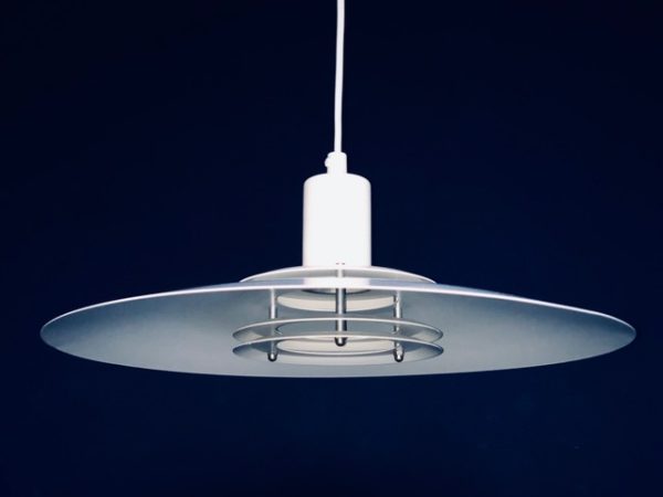 Image de la suspension Design-Light, modèle Tello, proposée dans cette annonce.