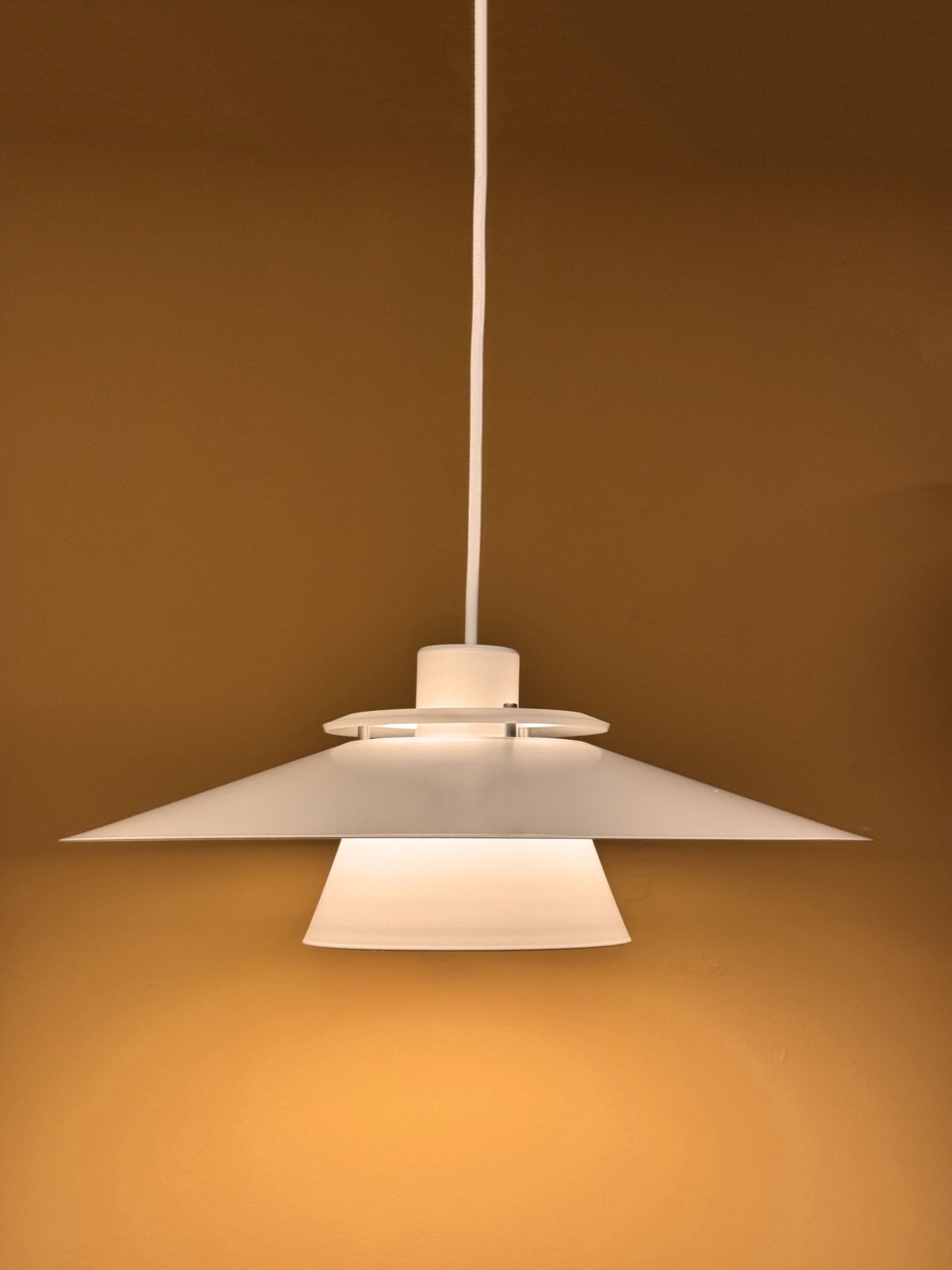 Design Light pendant lamp model Pendel type P914