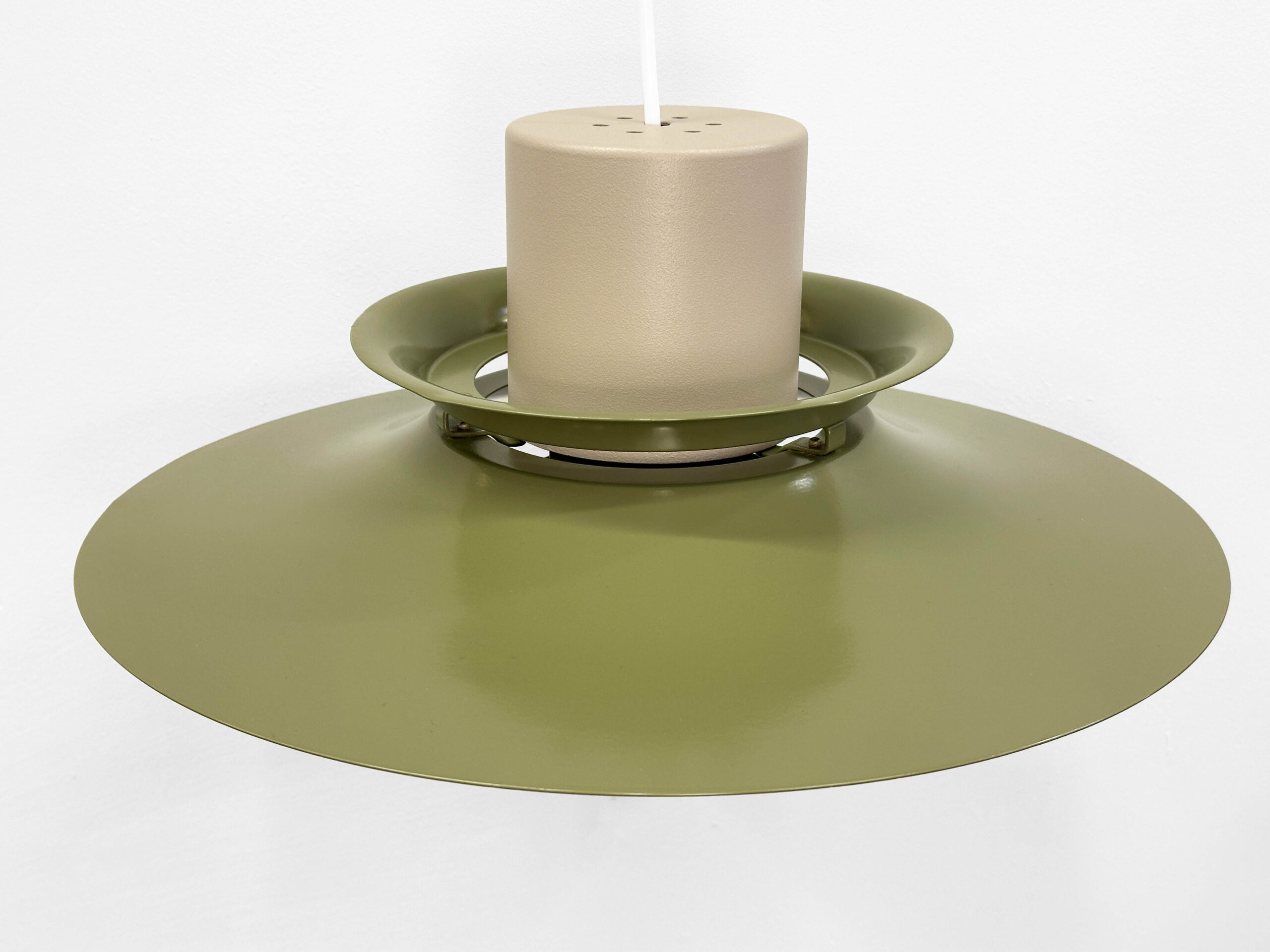 Scandinavian Vitrika pendant lamp – Powder Coated Green/Taupe