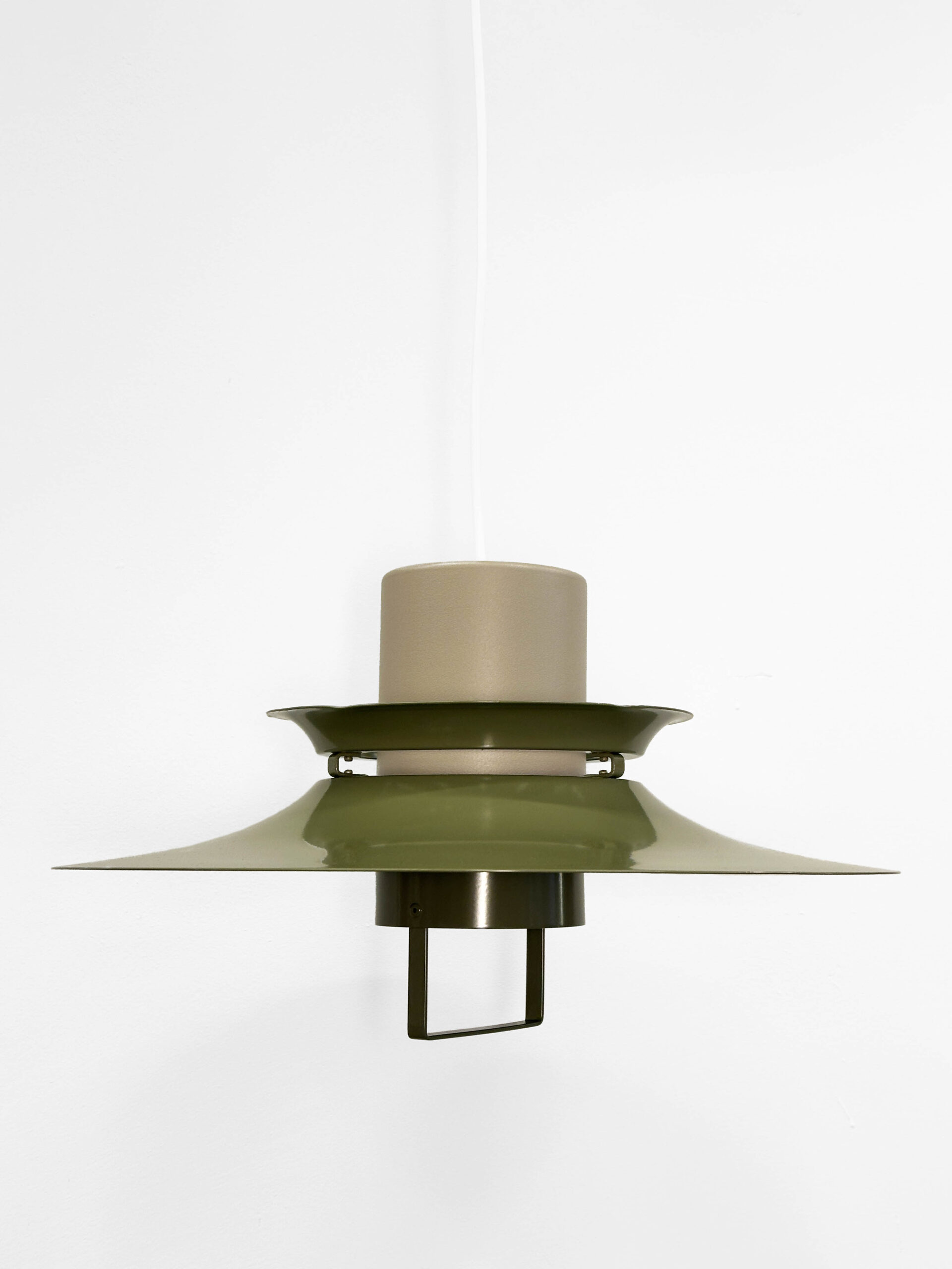 Scandinavian Vitrika pendant lamp – Powder Coated Green/Taupe