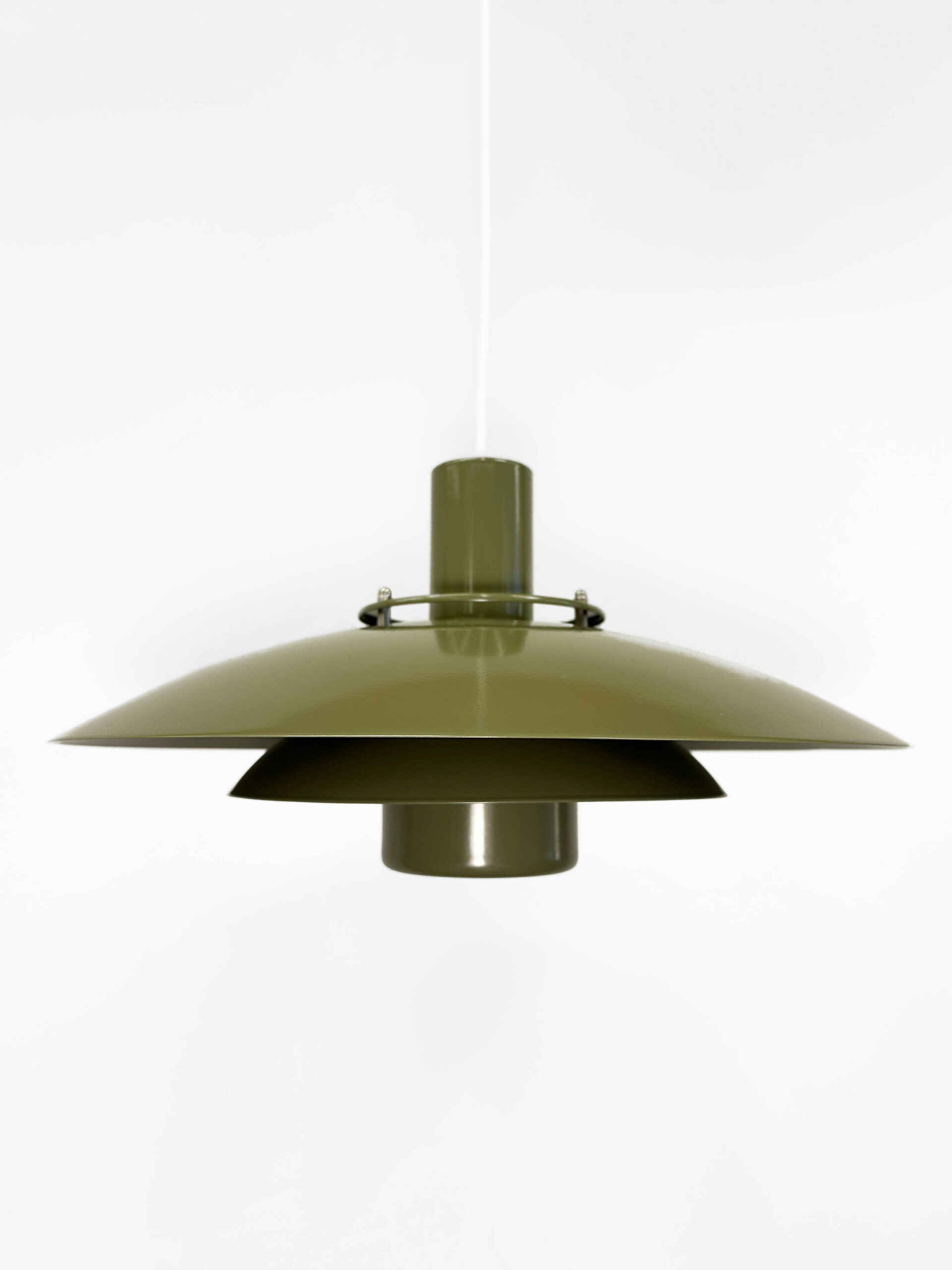 Form-Light pendant lamp – Green powder coated