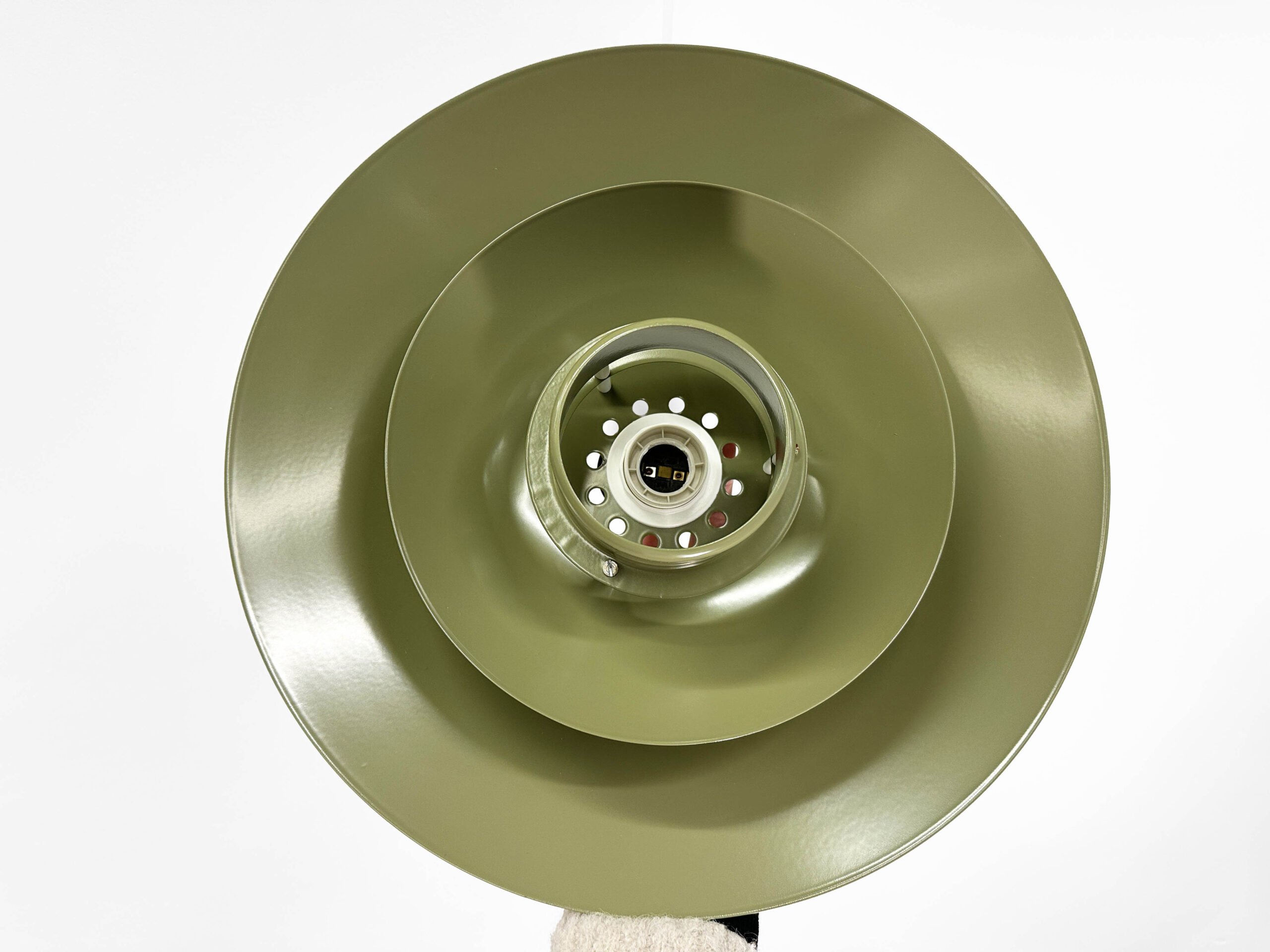 Form-Light pendant lamp – Green powder coated