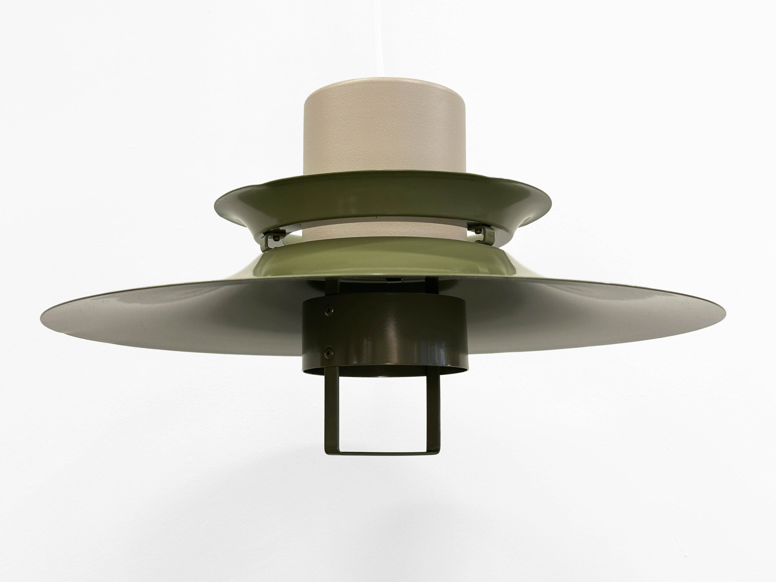 Scandinavian Vitrika pendant lamp – Powder Coated Green/Taupe