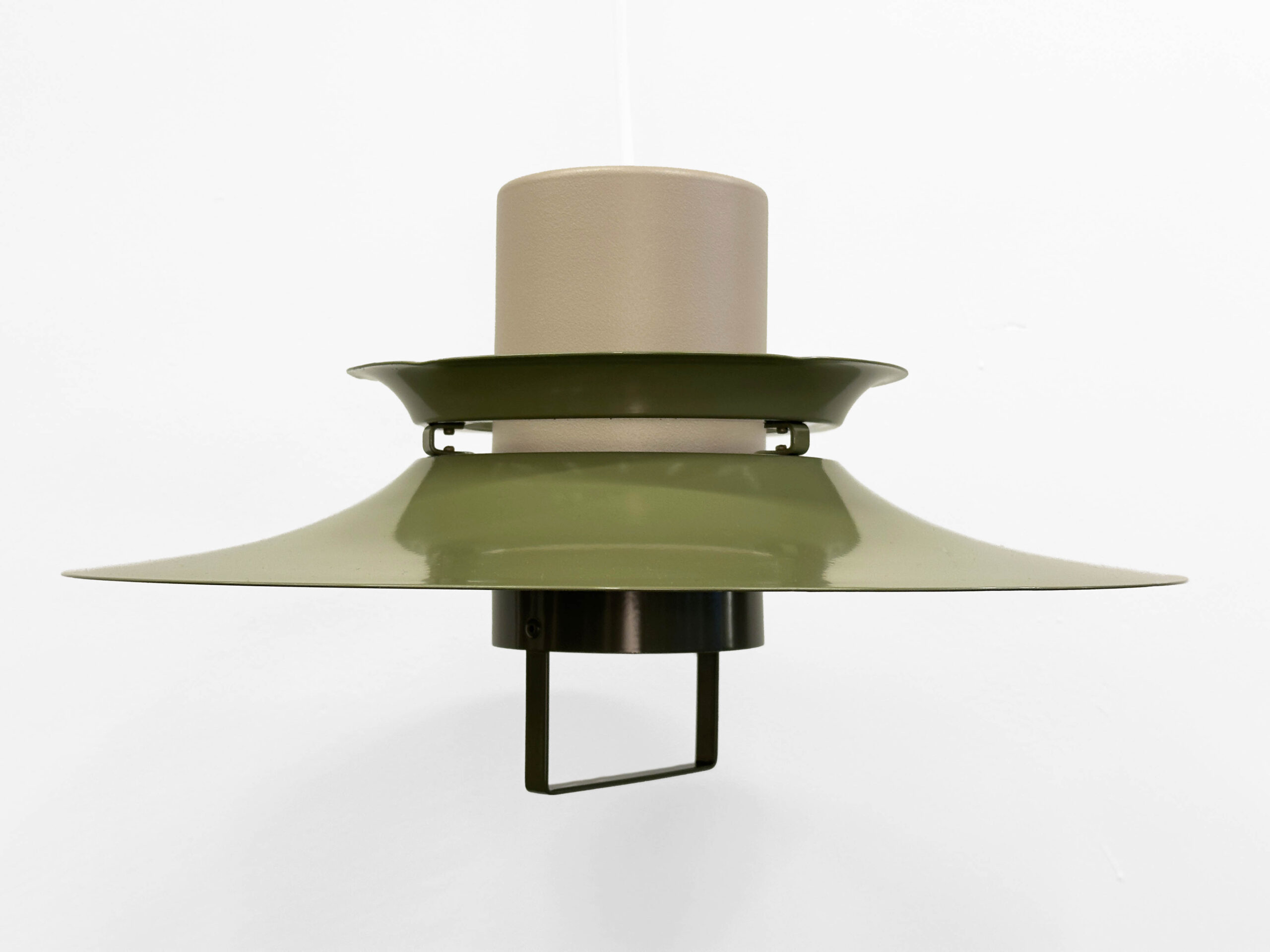 Scandinavian Vitrika pendant lamp – Powder Coated Green/Taupe