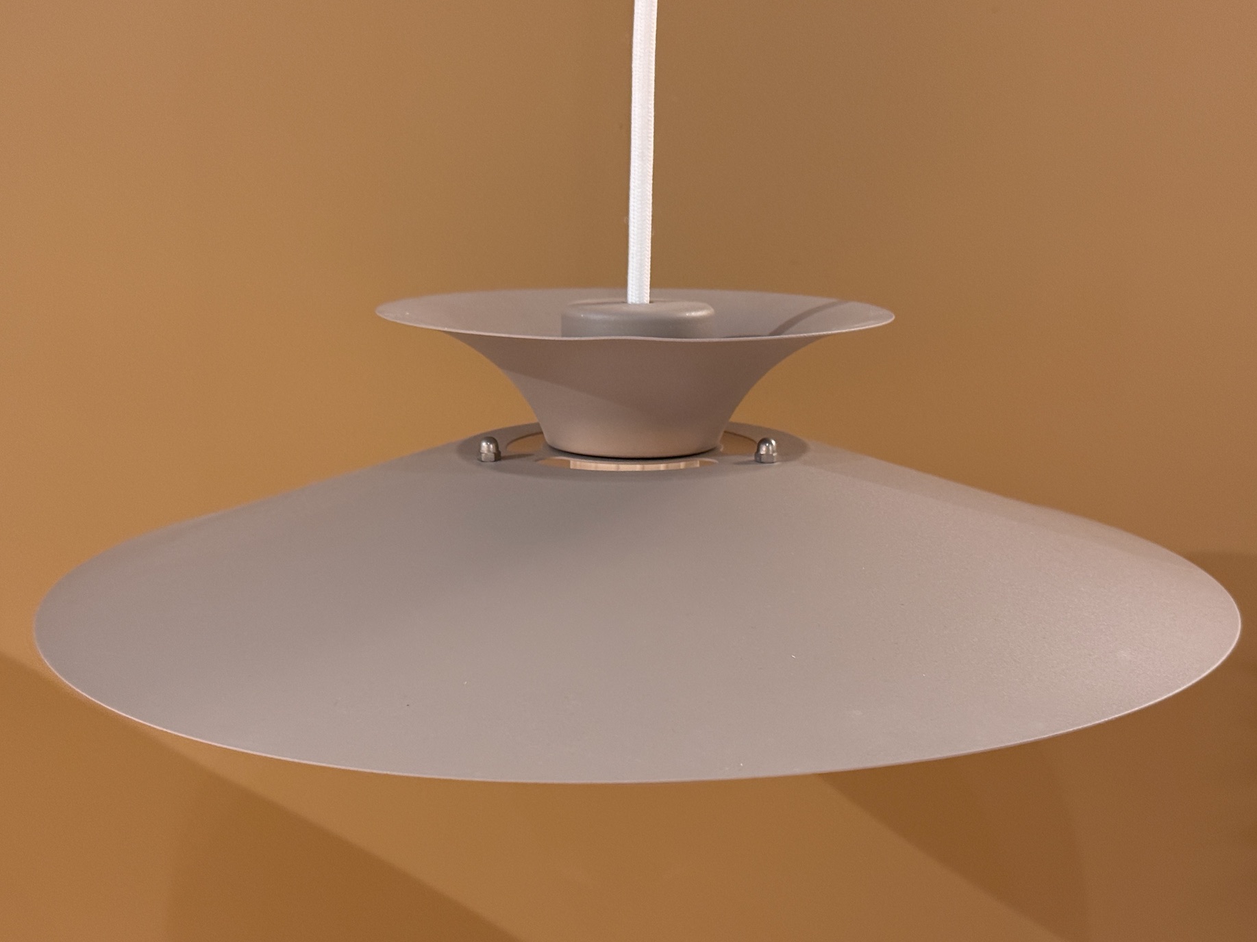Suspension Vintage Design-Light Jabo couleur beige champagne, au design scandinave à plusieurs niveaux