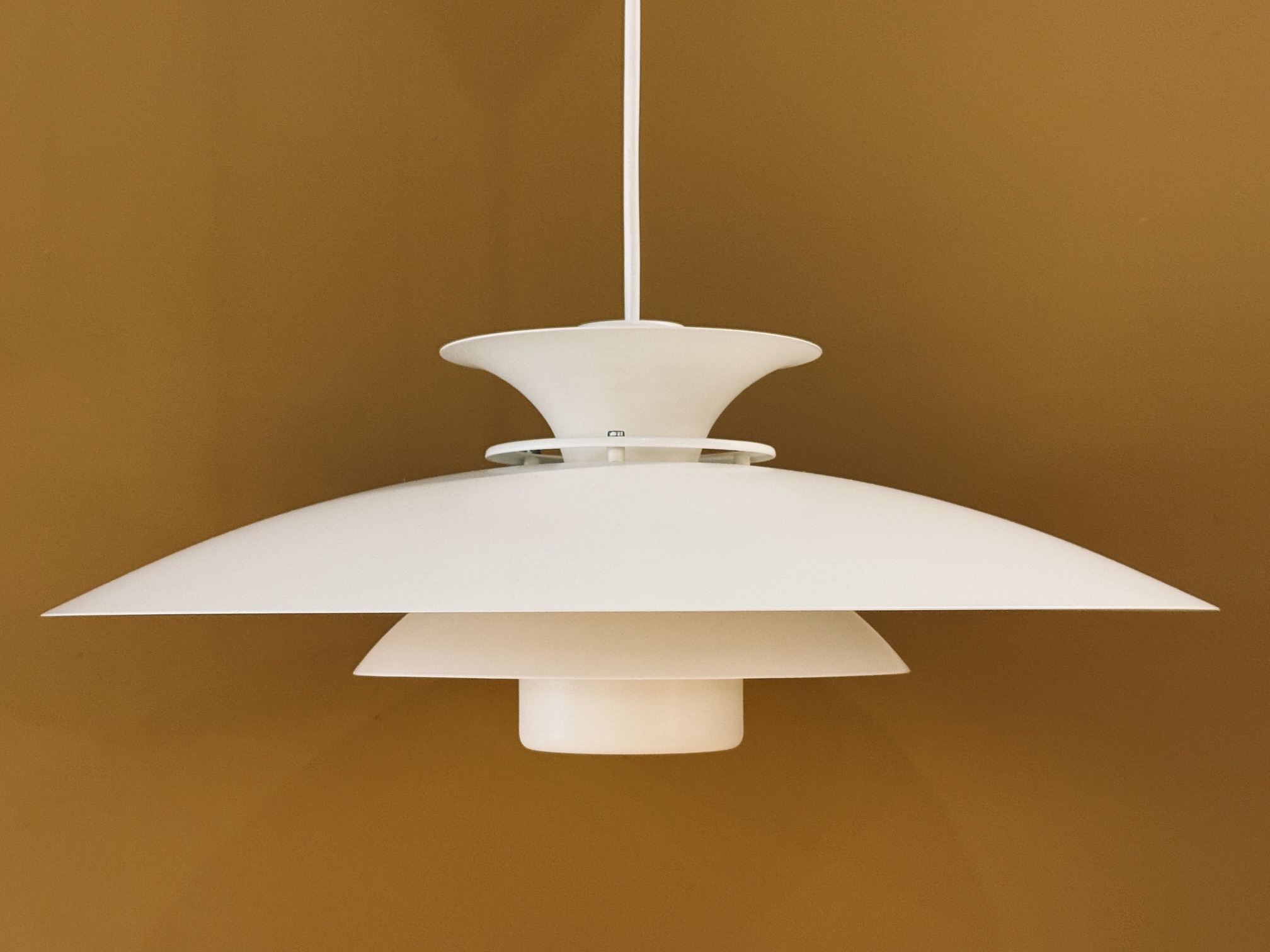 Form Light pendant lamp 52710 white vintage design lamp with atmospheric light distribution