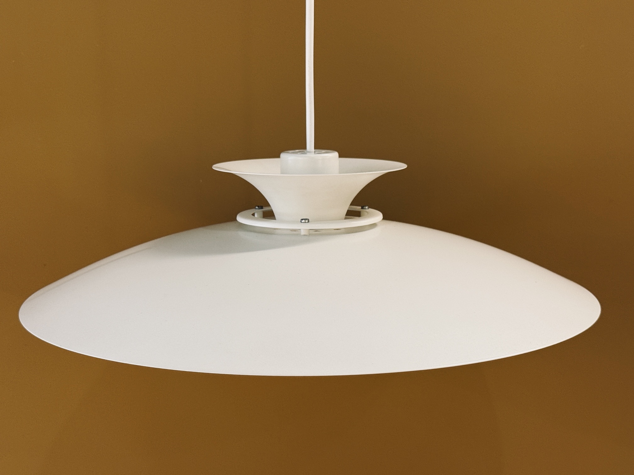 Form Light pendant lamp 52710 white vintage design lamp with atmospheric light distribution