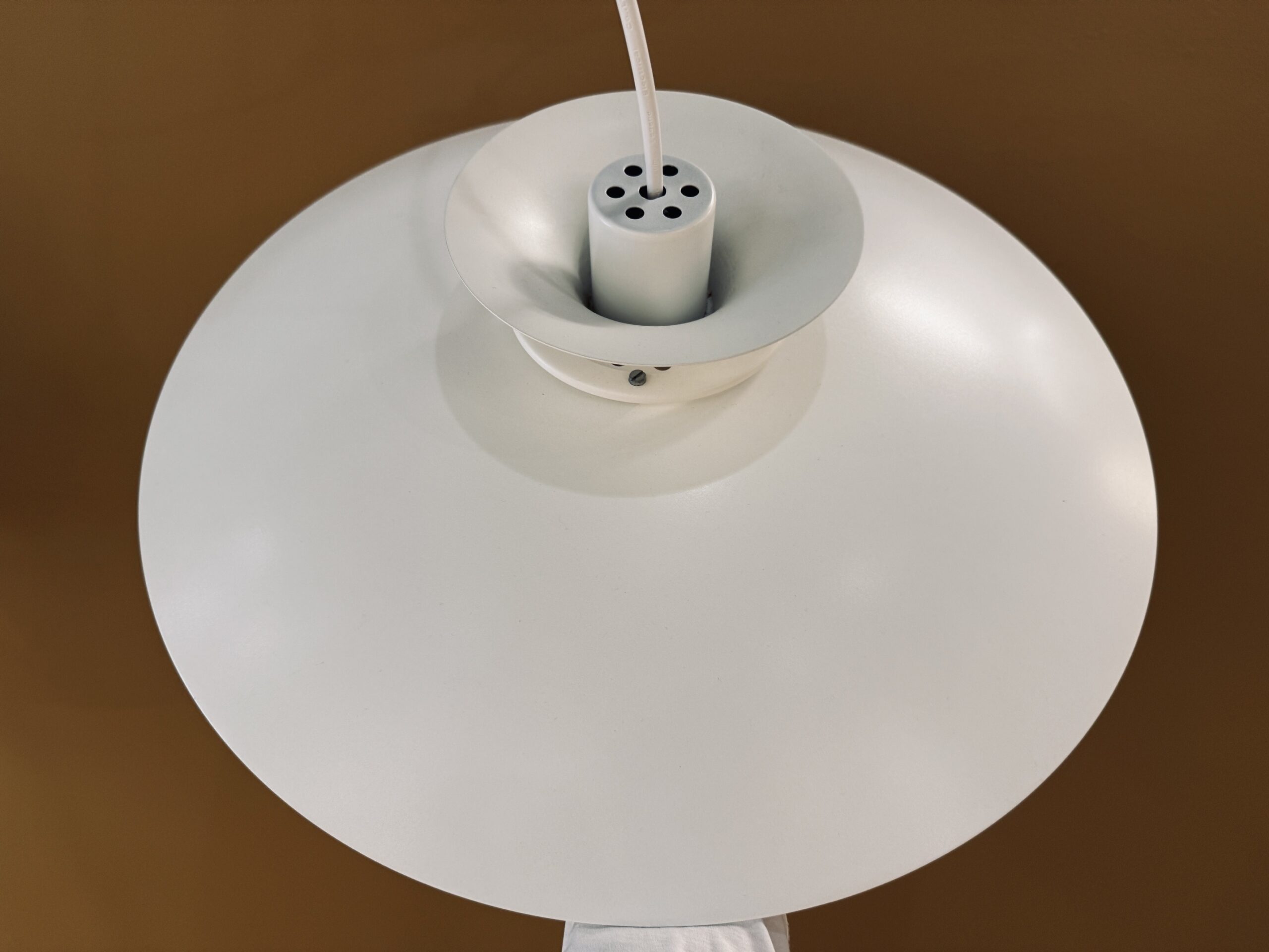 Form Light pendant lamp 52710 white vintage design lamp with atmospheric light distribution