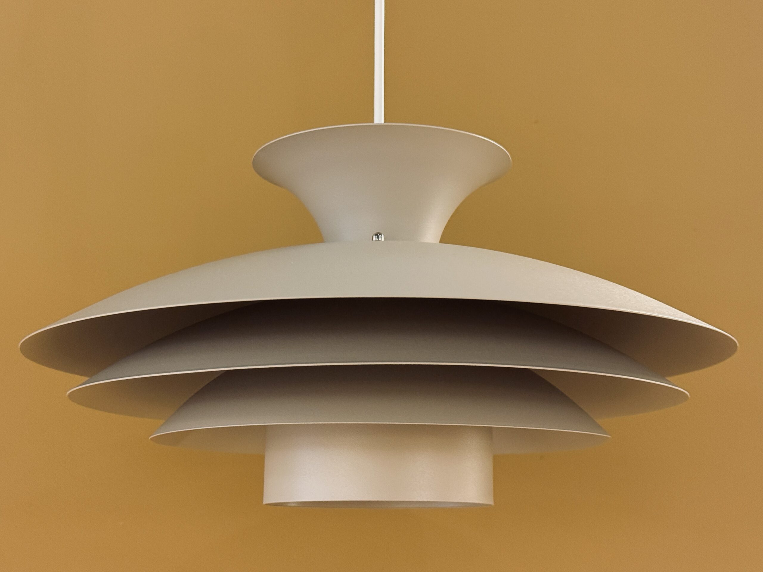 Lampe suspendue Lamper Agat en haut de la lampe taupe vintage danoise scandinave